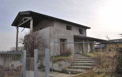 Immobile in asta di 332 m² con più di 5 locali a Q
