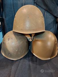 Lotto 3 Elmetti Italiani M33