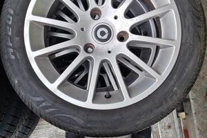 cerchi in lega + gomme per la smart