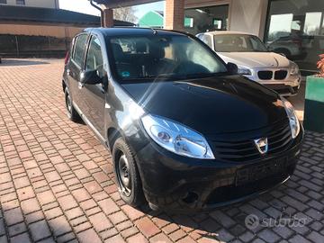 Dacia Sandero 1.2 16V Embleme Ok neopatentati