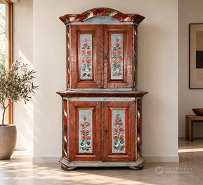Mobile antico dipinto a mano – stile tirolese