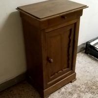 Lotto di 2 comodini del '900, diversi (2 foto)