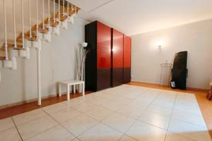 2 vani con terrazzino zona viale vittorio veneto