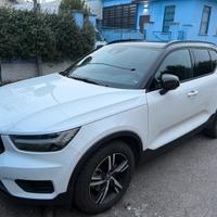 Volvo xc40 2022
