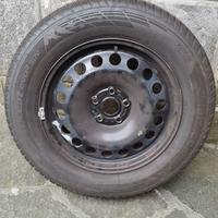 4 Gomme Invernali Hankook 215 65 17 con cerchi 