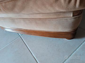 Poltrone foderate in pelle camoscio