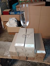 bicchieri e completo macedonia