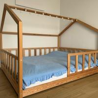 Letto casetta in pino naturale160x200