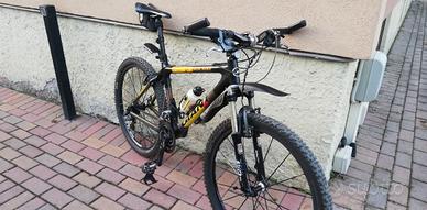 MTB GIANT in carbonio 26 misura M cambio shiman