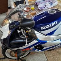 Suzuki gsx r 750 k2