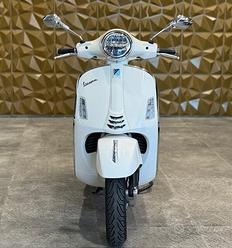 Vespa GTS 300 hpe Super