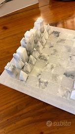 Scacchiera in alabastro di Volterra