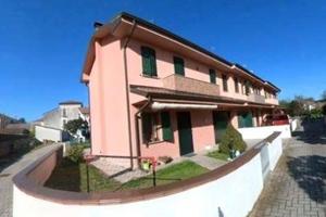 Immobile in asta di 119 m² con 4 locali a Trecenta