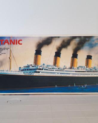 SCATOLA  MONTAGGIO TITANIC  DELLA  MINICRAFT 1/350