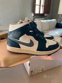 Air Jordan 1 Mid