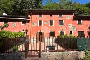 CASA SEMINDIPENDENTE A COSTERMANO