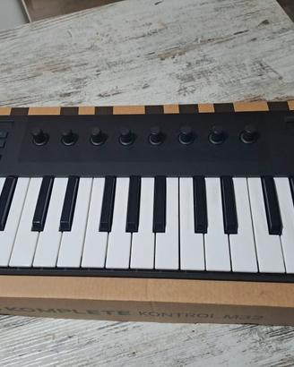Native Instruments Komplete M32 | Tastiera MIDI