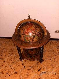 mappamondo porta bottiglie