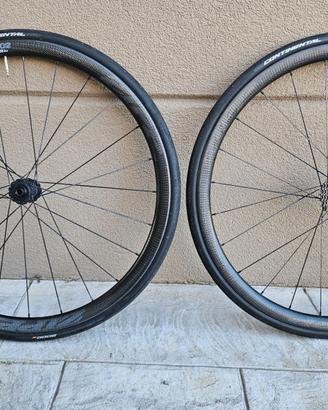 Coppia Zipp 202 NSW Profilo 32 TLR Disc Carbon