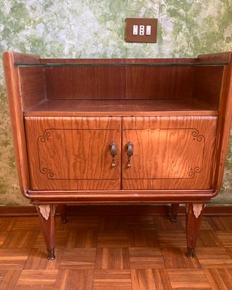 Coppia comodini vintage con ripiano in vetro