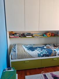 letto con cassettoni e armadio a ponte