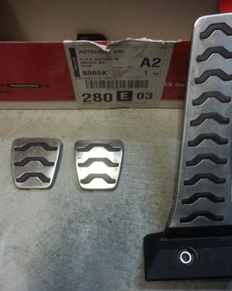 Pedali sportivi KIA (nuovi)