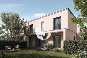 Appartamento di 120 m² con 5 locali e box auto a P