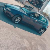 Alfa romeo 147 1900 16v jtd 140cv