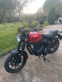 Moto Royal Enfield Hunter 350