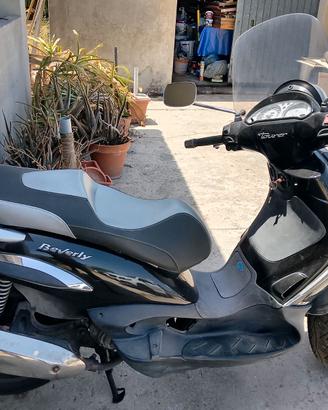 Beverly 125 tourer