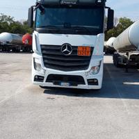 Trattore Mercedes Actros 1848 + Cisterna SACIM ADR