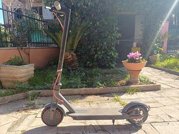 Monopattino elettrico aovopro 