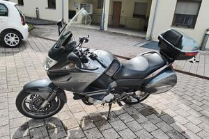 Honda deauville 700 (2007) 