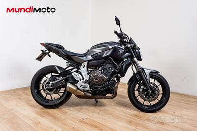 YAMAHA MT 07 - 2014