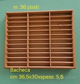 Bacheca in legno porta cassette . anni '80