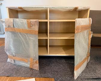 Credenza con vetrina Magiker ikea come nuova