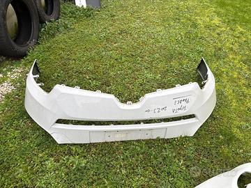 Toyota Proace paraurti anteriore