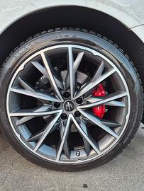 Cerchi in lega e gomme invernali Maserati