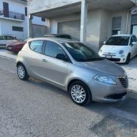 Lancia Ypsilon 1.2 69 CV 5 porte Gold