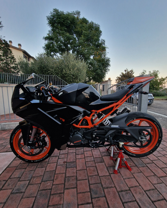 Ktm rc 125 2022