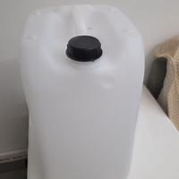 Taniche in plastica da 25 L.