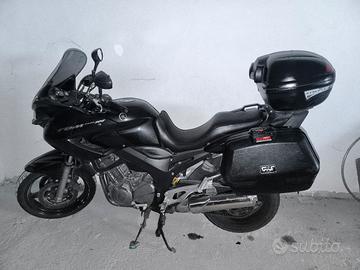 moto sport touring Yamaha TDM 900
