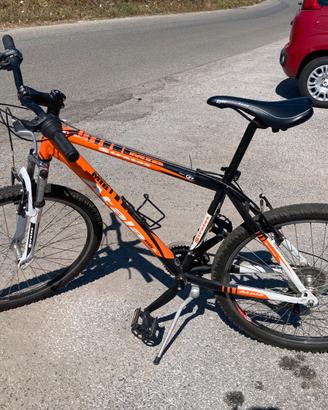 Bicicletta mountain bike Atala 26
