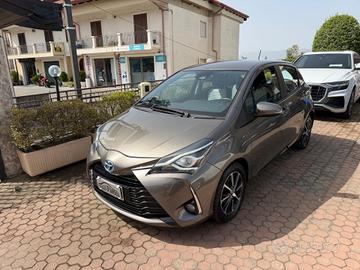 Toyota Yaris 1.5 Hybrid 5 porte Active