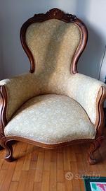 2 poltrone ( identiche) stile retro