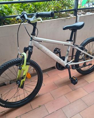 Btwin Bici MTB racing boy 500 decathlon