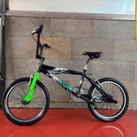bicicletta BMX