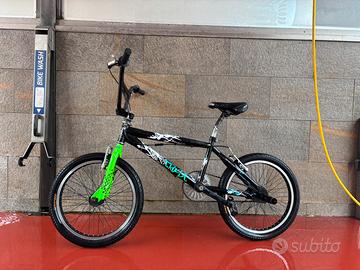 bicicletta BMX