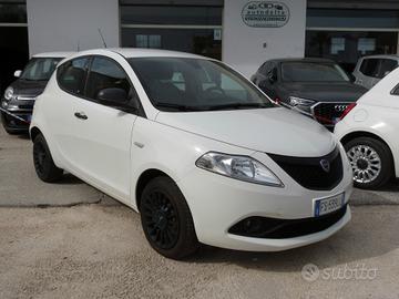 Lancia Ypsilon 1.2 69 CV 5 porte S&S Platinum