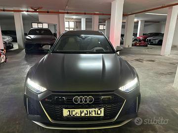 AUDI RS6 Avant 4.0 TFSI V8 quattro tiptronic